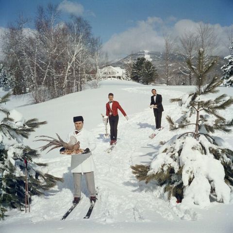 Skiing Waiters