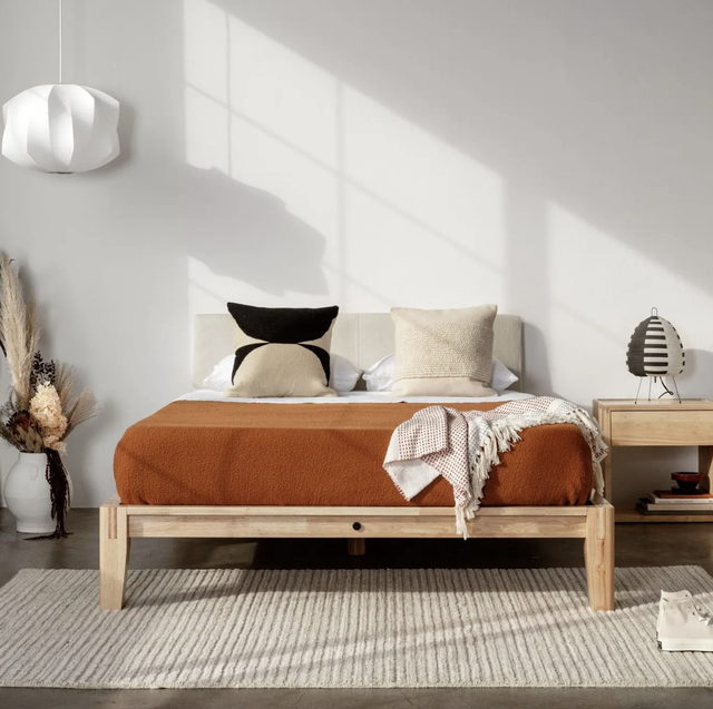 A Multifunctional wooden 'bedroom box' creates a whole new room