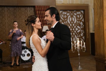 hakan y züleyha se casaron en una romántica ceremonia, mientras que fikret y zeynep tuvieron una primera cita y un nuevo enemigo amenazó con destruir la paz de los yaman