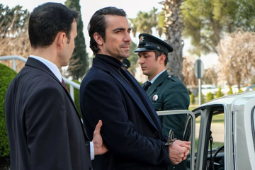 hakan fue detenido después de que züleyha le denunciase al saber cuál era su verdadera identidad