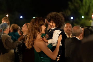 una boda, varias muertes, detenciones y una amenaza de bomba protagonizan el final de la serie diaria ‘tierra amarga’