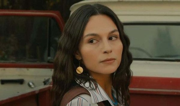gaffur cayó en una trampa de sermin, lo que le costó una nueva ruptura con saniye, mientras que züleyha tomó una decisión respecto a su matrimonio