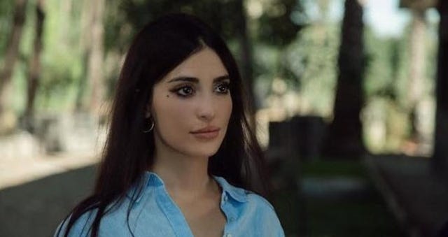 la doctora se convierte junto con yilmaz en los nuevos vecinos de los yaman y planea hacer sufrir a züleyha estando tan cerca de ella