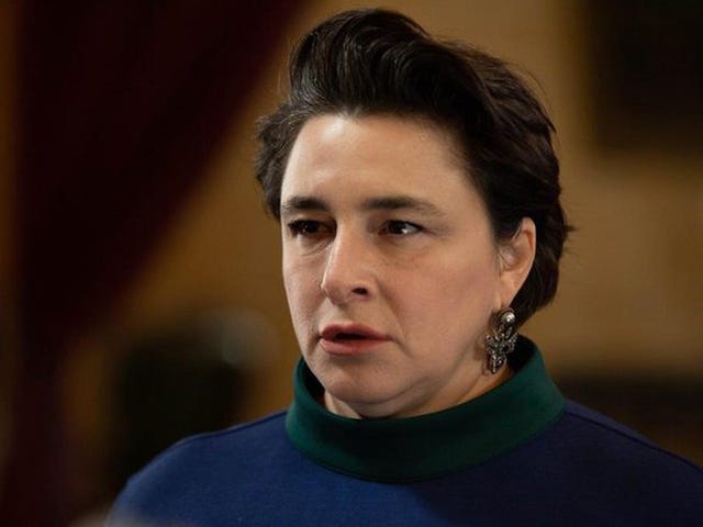 behice y müjgan se llevan una mala sorpresa cuando descubren cómo se repartirá la herencia de yilmaz, al mismo tiempo que Ümit trata de acercarse a demir y se descubre un secreto de fikret
