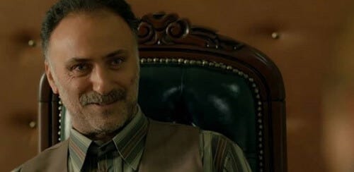hatip evita que eyüp revele que él mató a Çengaver