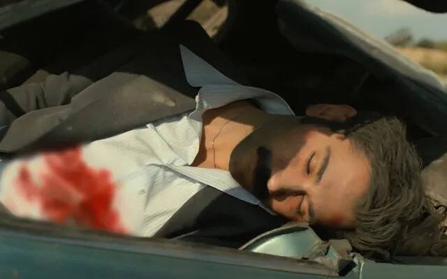 yilmaz sufre un terrible accidente de tráfico y es salvado antes de que el vehículo explote por la persona más inesperada