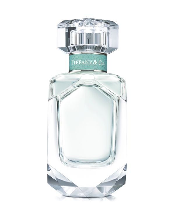 Perfume, Glass bottle, Product, Water, Bottle, Glass, Fluid, Liquid, 