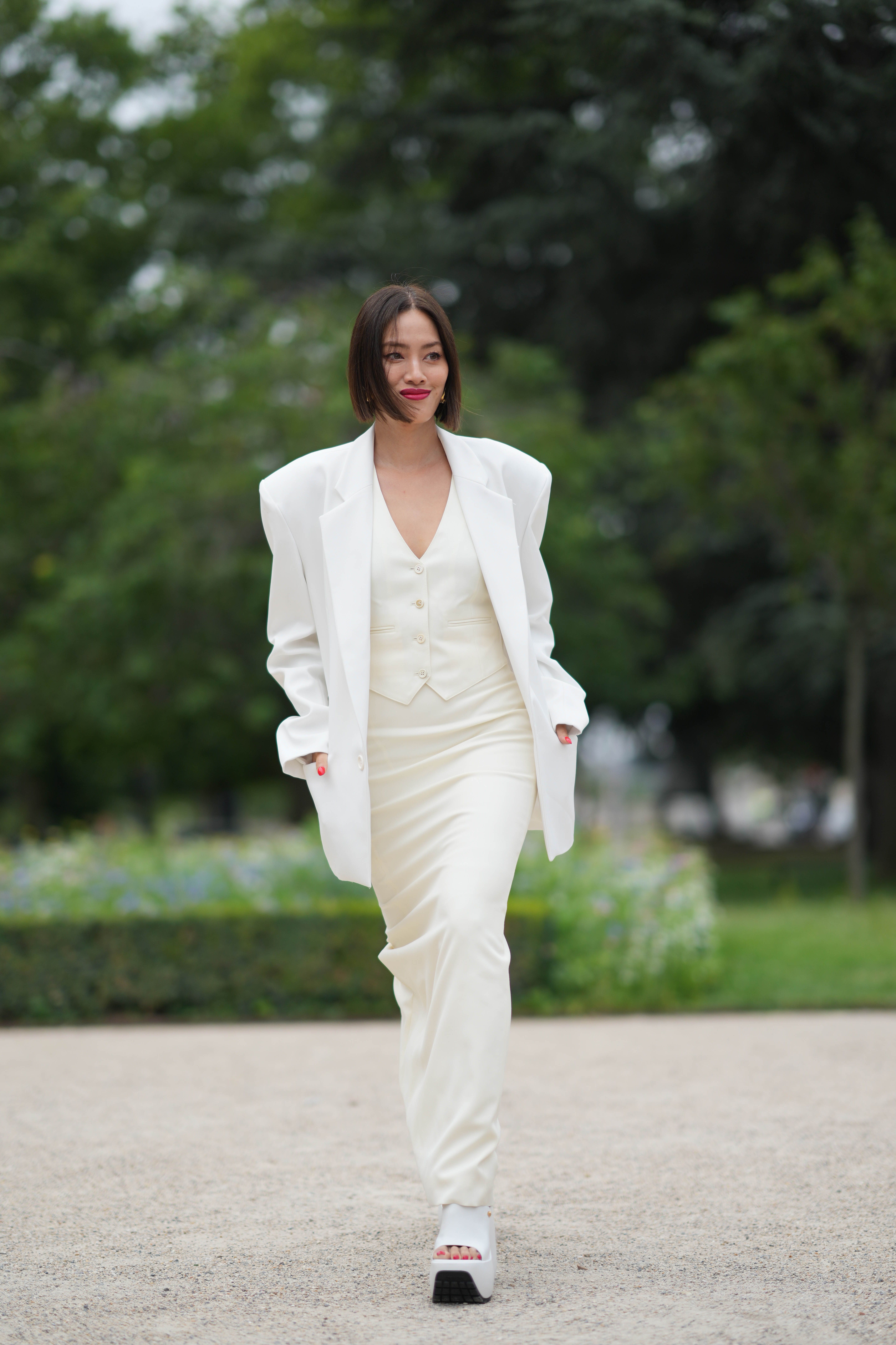  White - Women's Pantsuits / Women's Suiting: Clothing
