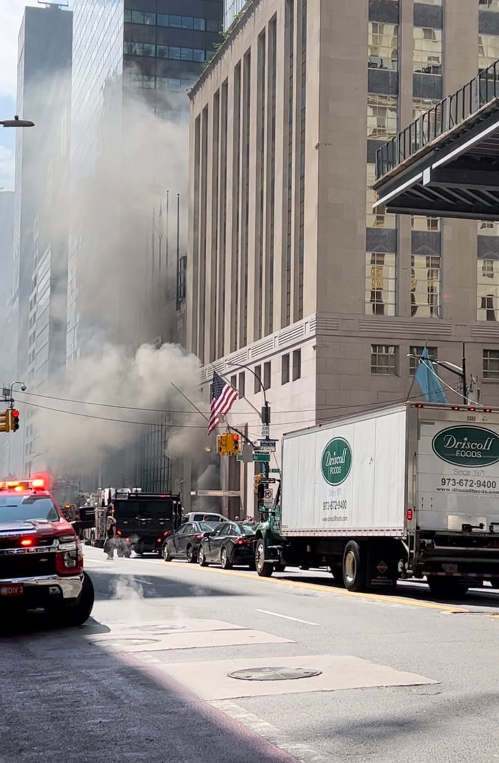 Smoke pours out of Tiffany & Co. flagship 5th Ave. New York store