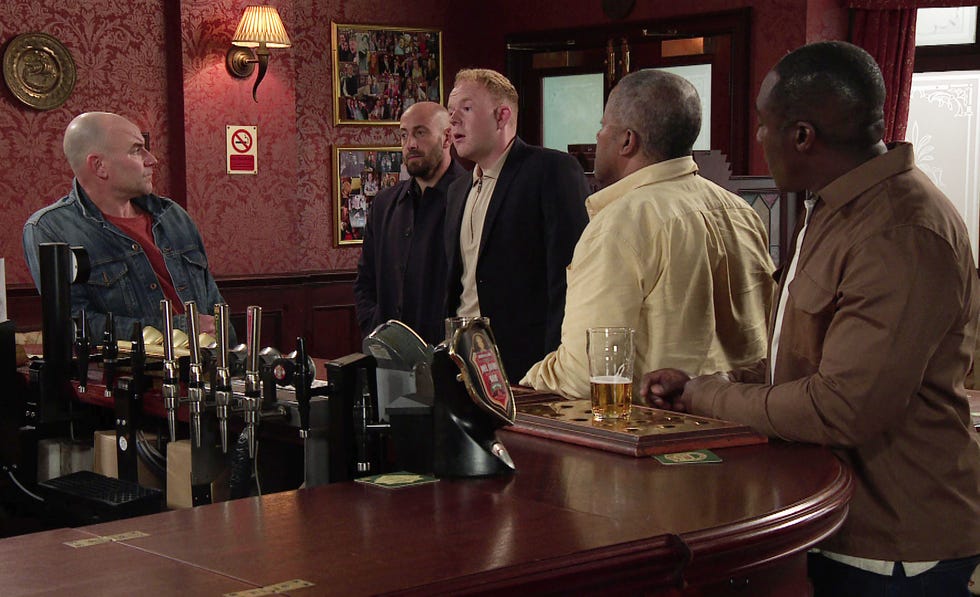 Coronation Street spoilers - Ed and Ronnie Bailey face dilemma over