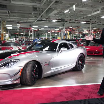 detroit assembly plant manufactures flagship dodge viper