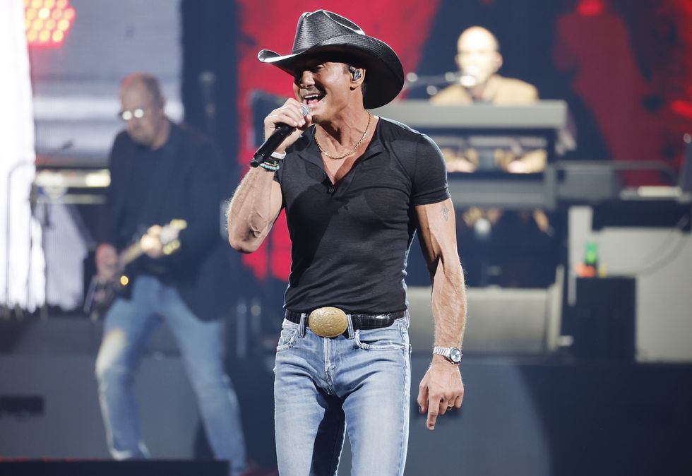 TIM MCGRAW STANDING ROMO ONLY TOUR 2024 NASHVILLE, TN