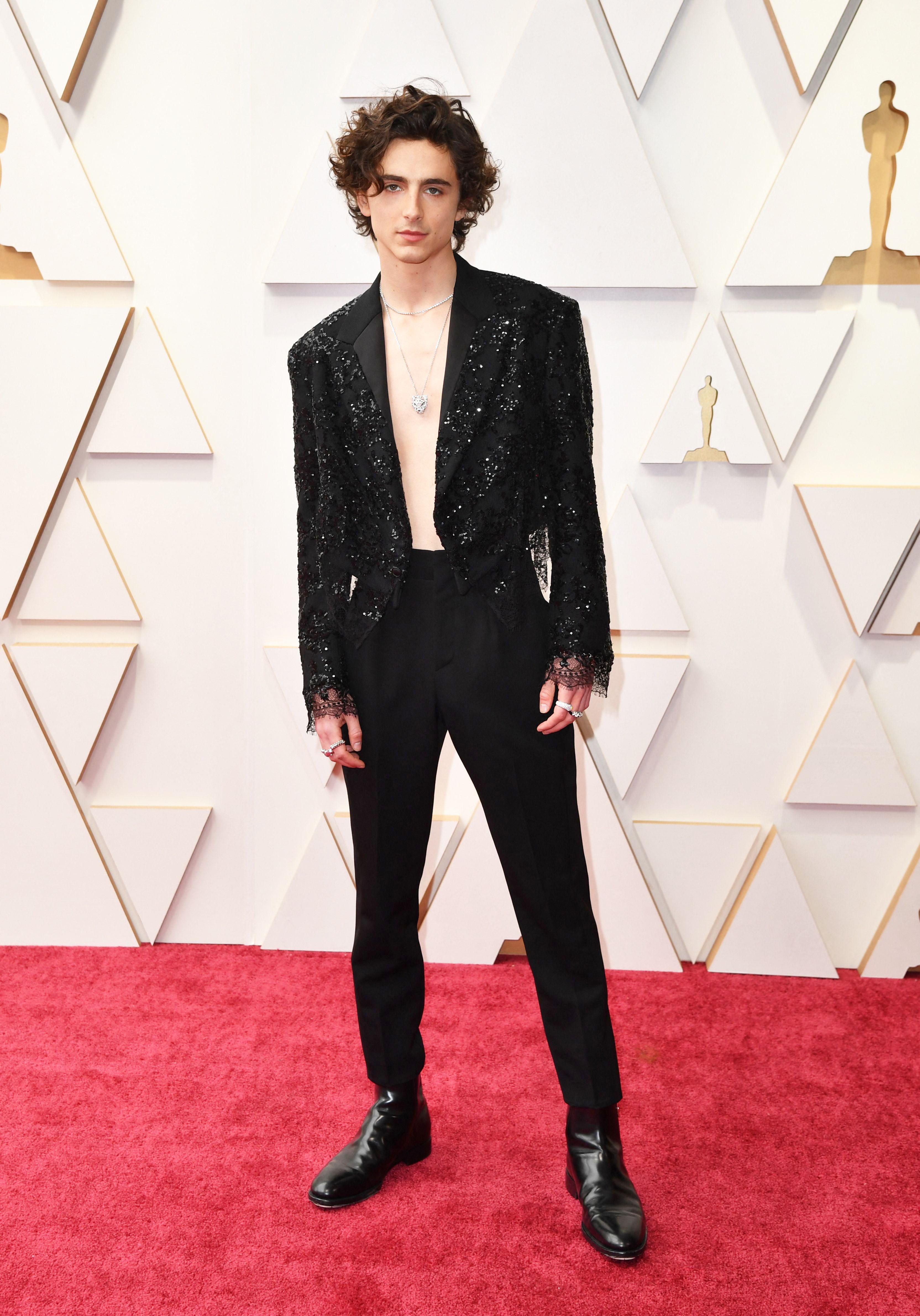 I mean, I'm not their mom: Timothée Chalamet Regrets Saying No to Greta  Gerwig, Visited Margot Robbie's 'Barbie' Set After a Big Career Blunder -  FandomWire