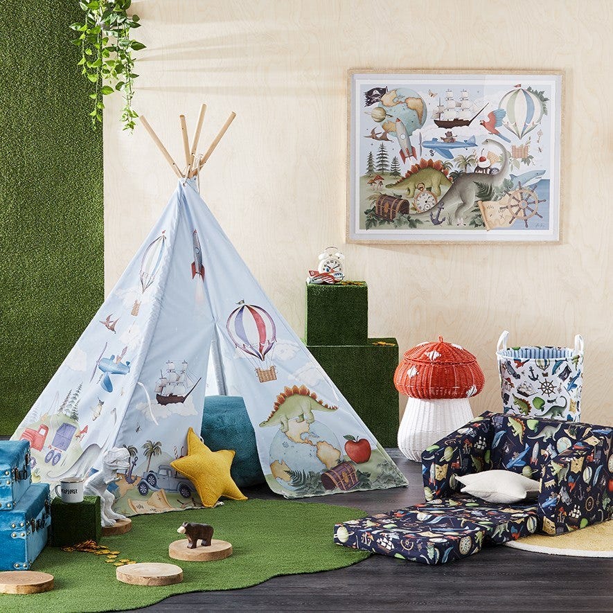 tipi infantil con dibujos inspirados en viajes de aventuras