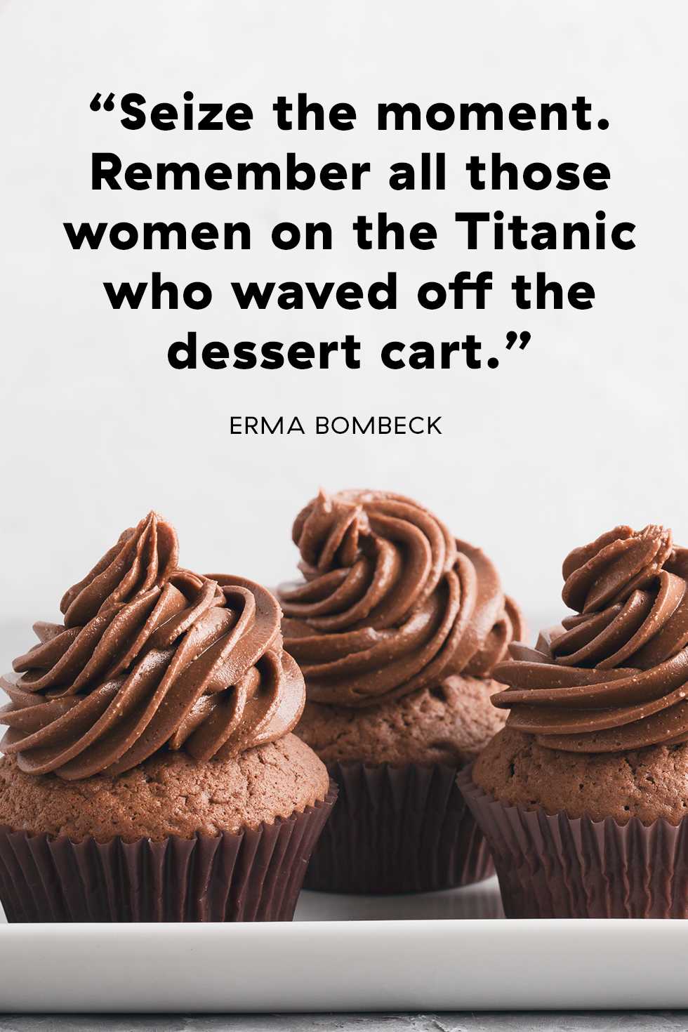 Cupcake, Buttercream, Food, Icing, Dessert, Baking, Dish, Cuisine, Chocolate, Baked goods, 