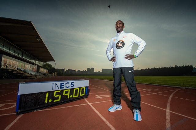 Sports, Sport venue, Athlete, Recreation, Athletics, Track and field athletics, Running, Sports training, Stadium, Competition, 