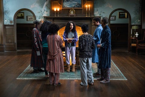 the midnight club l to r igby rigney as kevin, annarah cymone as sandra, adia as cheri, iman benson as ilonka, ruth codd as anya, chris sumpter as spencer, sauriyan sapkota as amesh in episode 107 of the midnight club cr eike schroternetflix © 2022 the midnight club l to r igby rigney as kevin, annarah cymone as sandra, adia as cheri, iman benson as ilonka, ruth codd as anya, chris sumpter as spencer, sauriyan sapkota as amesh in episode 107 of the midnight club cr eike schroternetflix © 2022