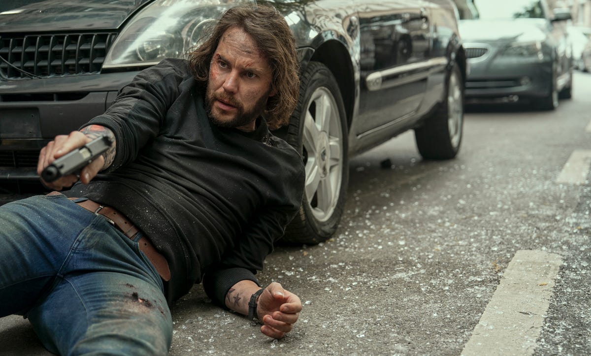 ben edwards (taylor kitsch)
