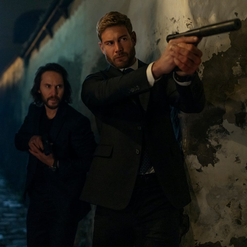 Taylor Kitsch (Ben Edwards), Tom Hopper (Raife Haistings)