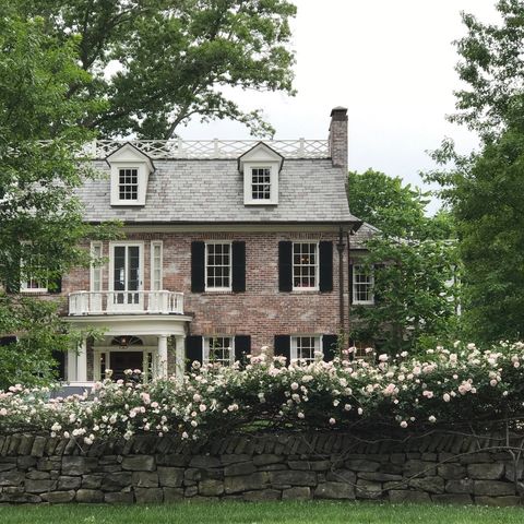 House, Home, Property, Building, Estate, Cottage, Tree, Architecture, Spring, Historic house, 