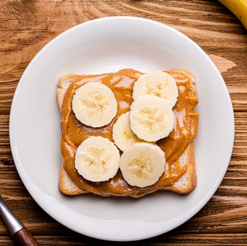 best healthy snacks for runners have a combination of macronutrients