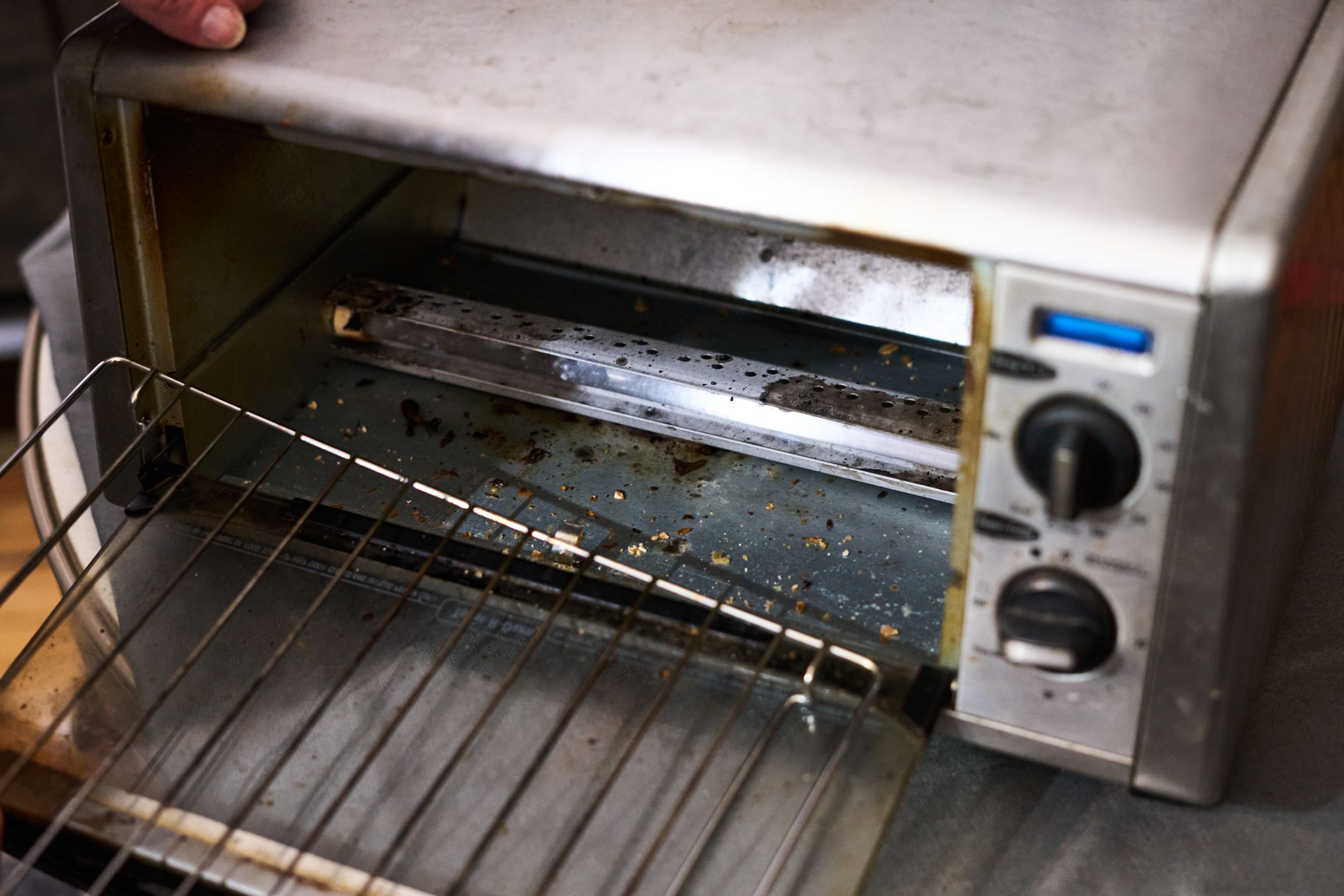 Best Way to Clean Old Toaster Oven? : r/CleaningTips