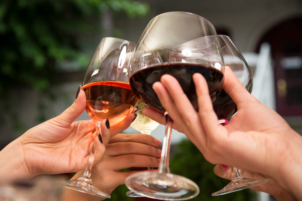mothers day ideas during quarantine   wine tasting