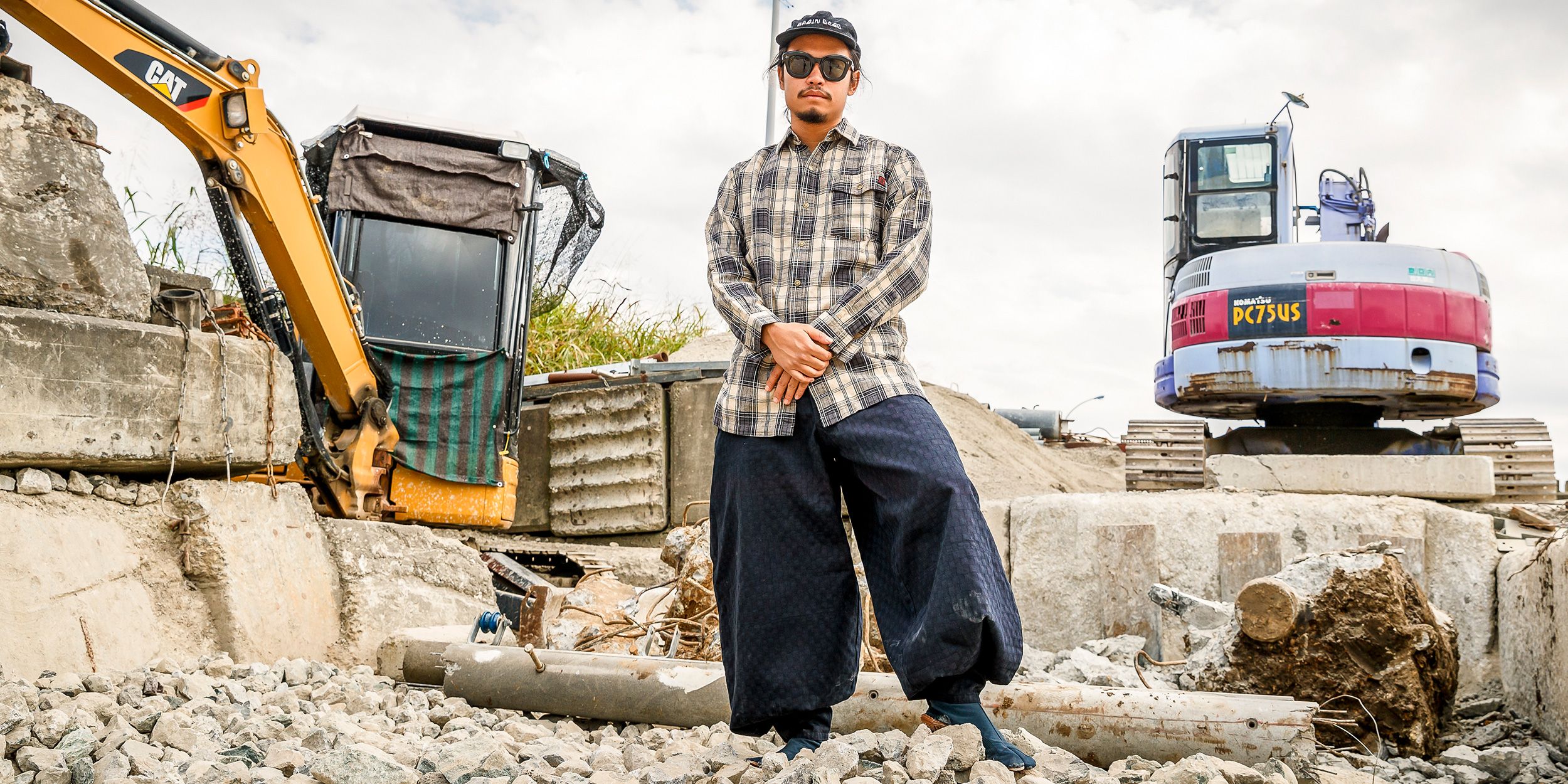 The Surprisingly Utilitarian History of These Crazy Baggy Pants