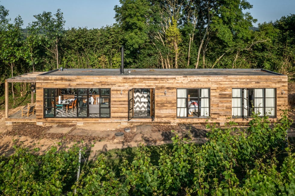 現在お話中です。 プレハブ 小屋 - 北海道のその他