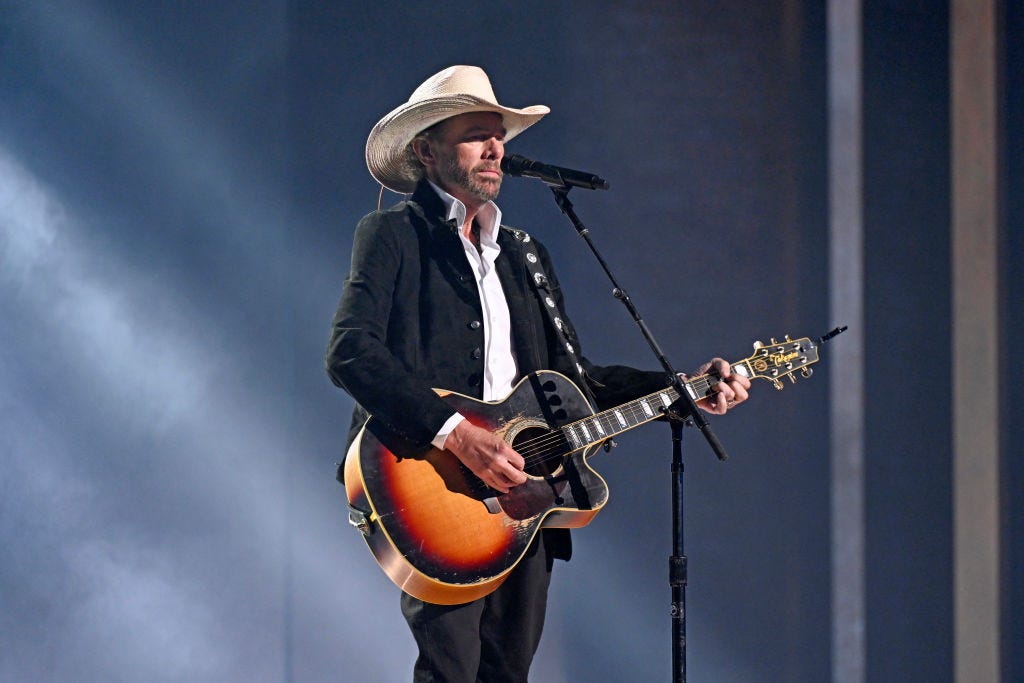 Toby Keith's Family Brought to Tears During CMT Awards Tribute