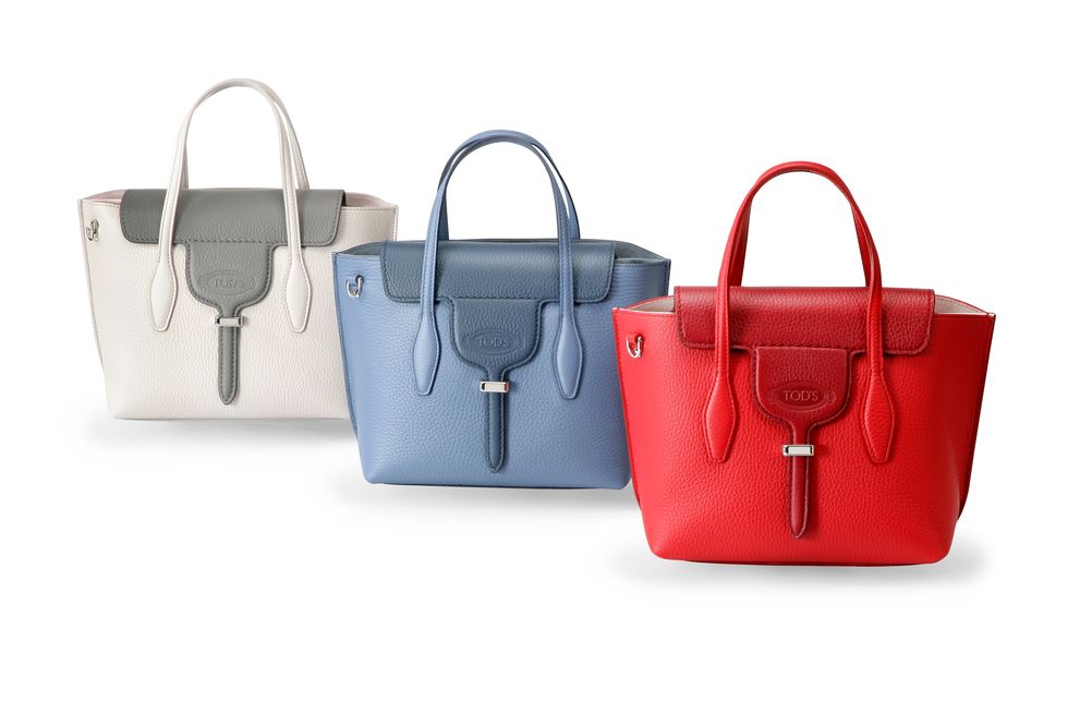 Handbag, Bag, Red, Fashion accessory, Tote bag, Product, Luggage and bags, Birkin bag, Material property, Font, 