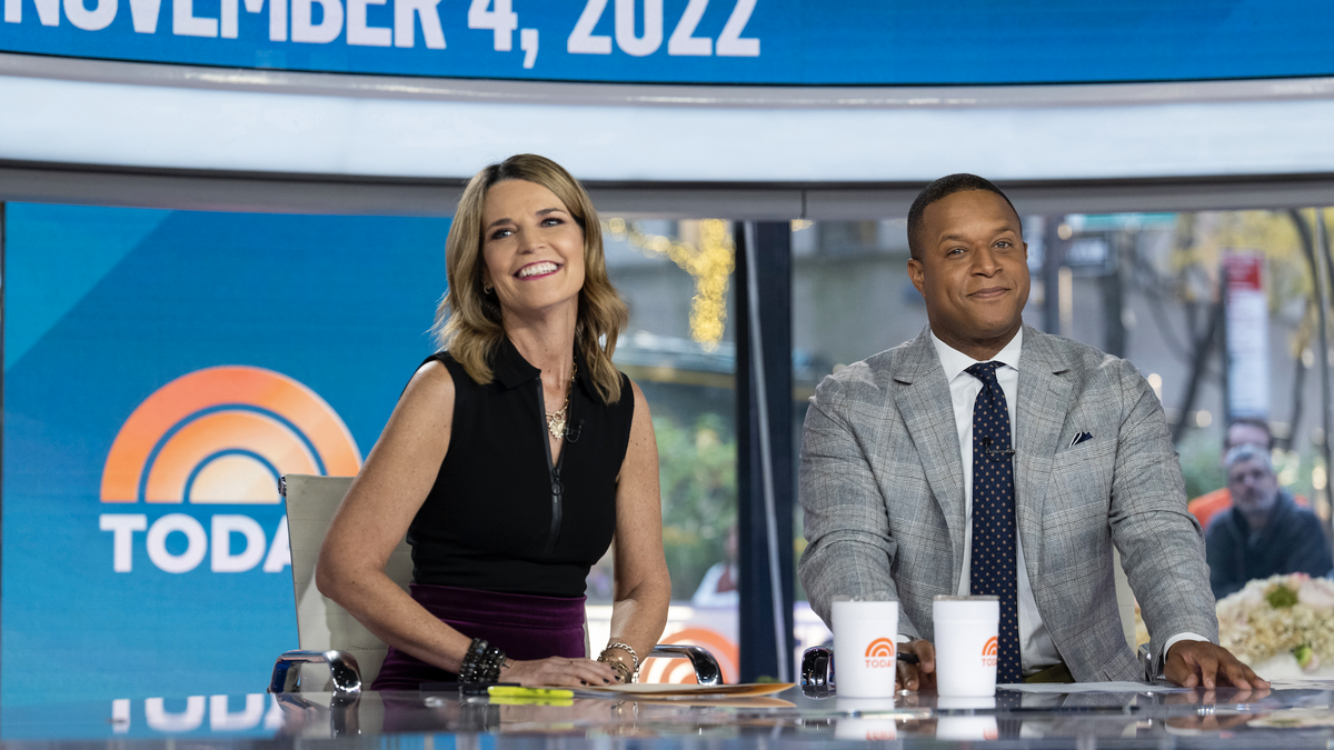 Today' Show Star Savannah Guthrie Dropped Big Career News and Fans Can't  Stop Celebrating