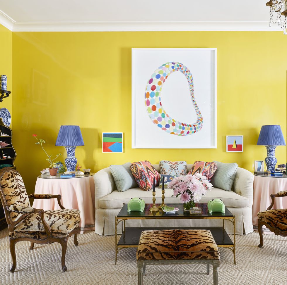 The Best Living Room Paint Colors of 2024, According to Designers