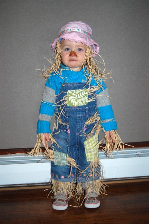15 DIY Scarecrow Costume Ideas - Scarecrow Halloween Costumes You Can DIY