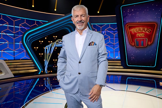 Carlos Sobera hace una invitación a Anita y Montoya para acudir a 'First  Dates' a arreglar sus tensiones tras 'Supervivientes'