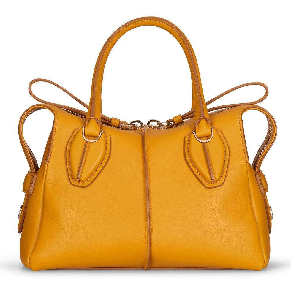 Irina Shayk shares her handbag essentials | Tod's D-Styling handbag ...