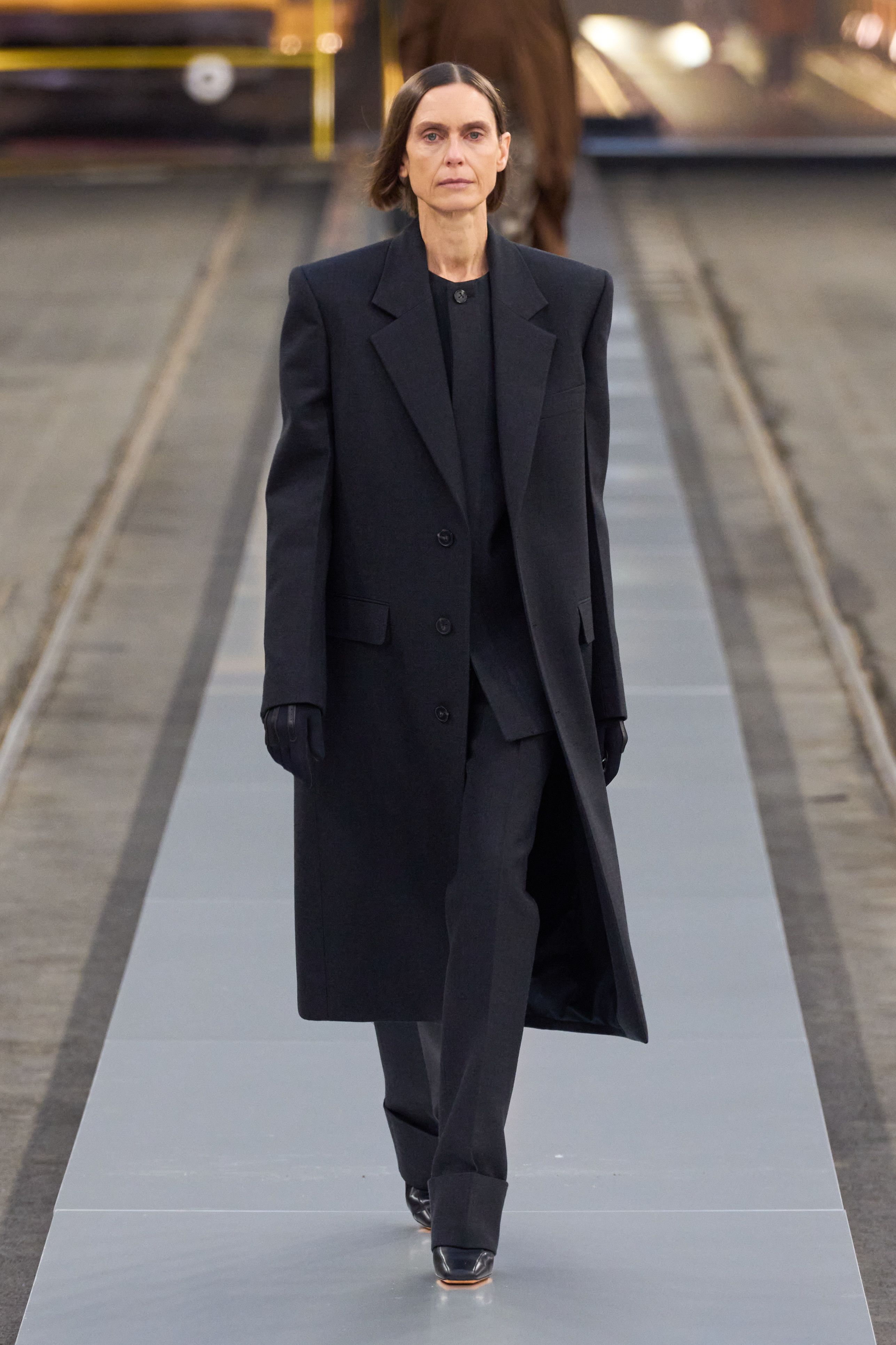 トッズ（TOD'S）2024-25秋冬コレクション | ファッション | ELLE