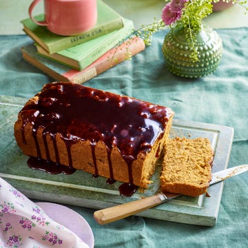 toffee apple loaf cake