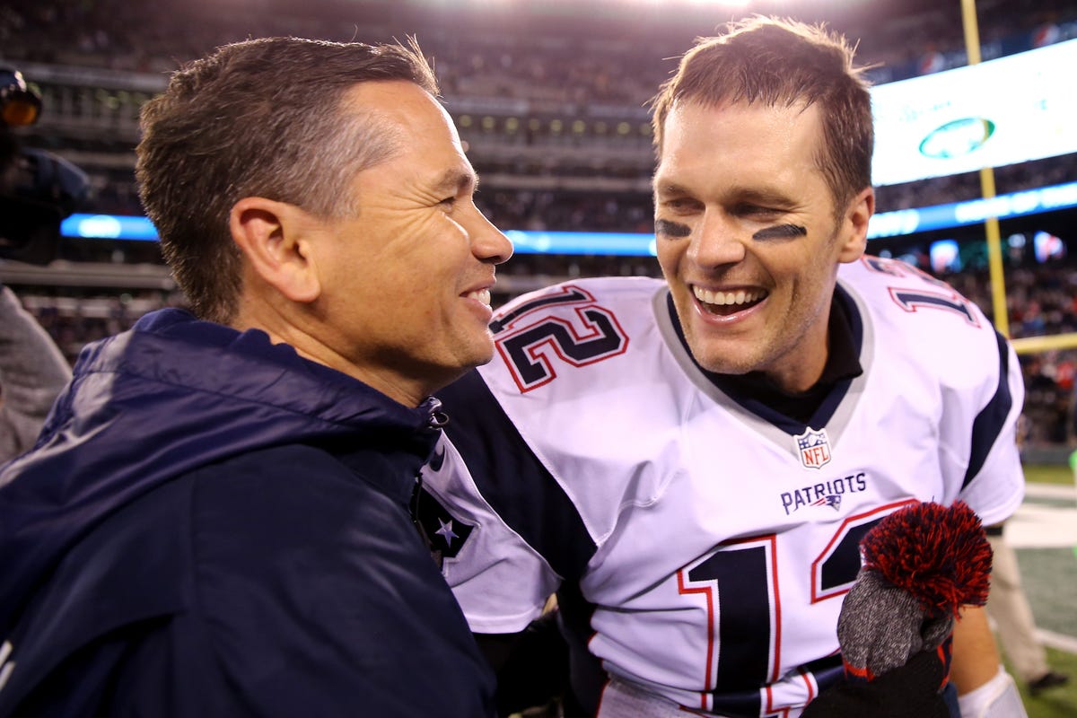 Who is Alex Guerrero? Meet Tom Brady's Trainer.