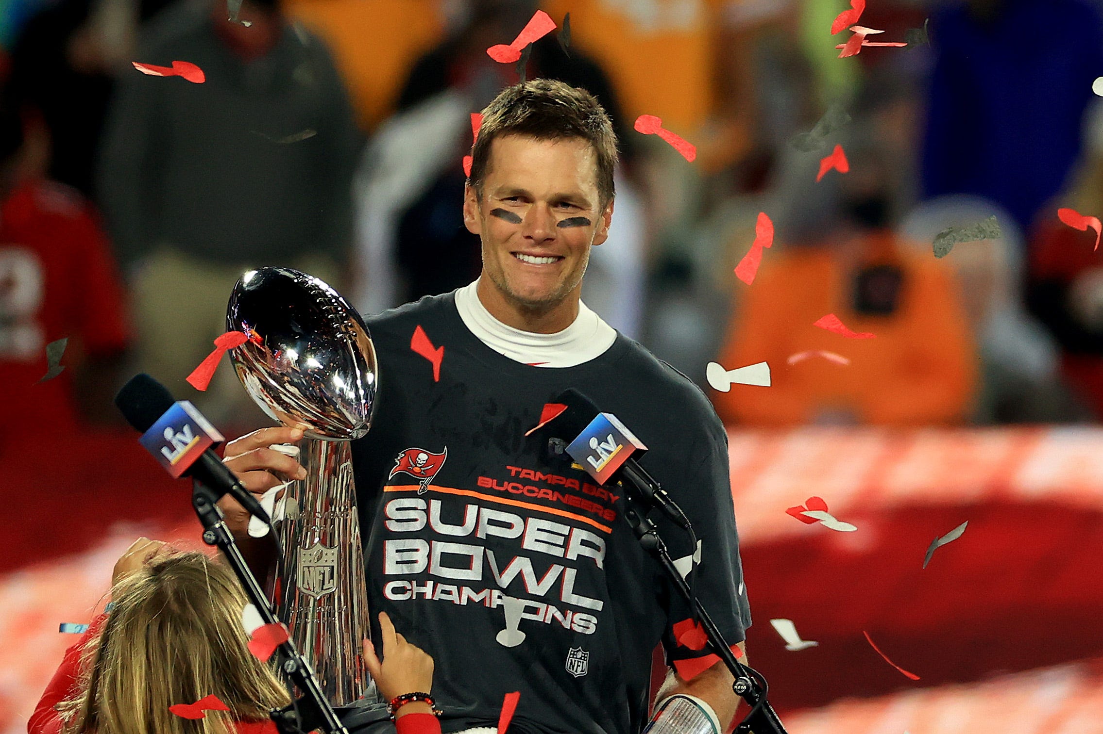 Brady bests Mahomes for 7th Super Bowl title, Bucs beat Chiefs 31-9