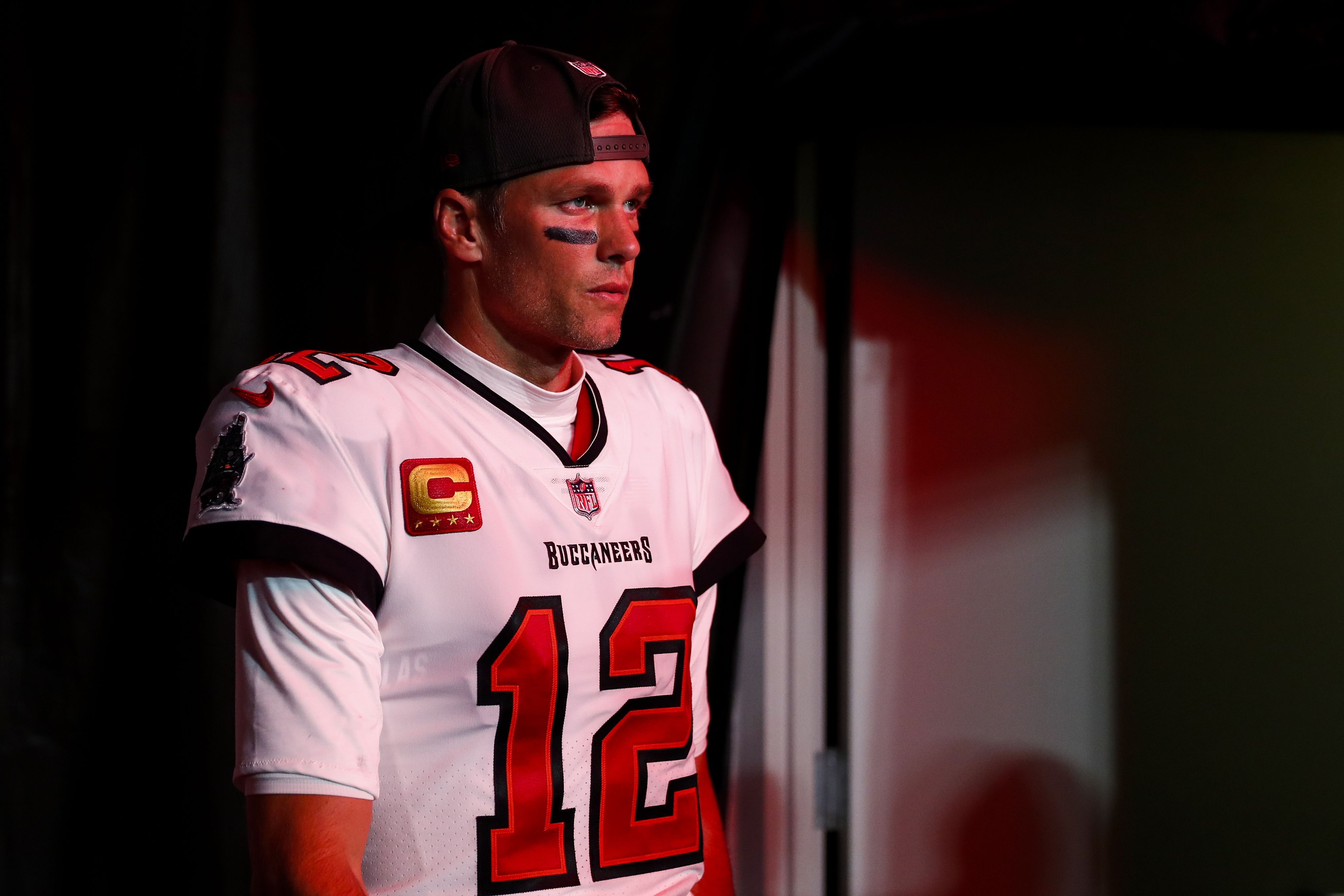 Tom Brady to return to Bucs for 2022 season