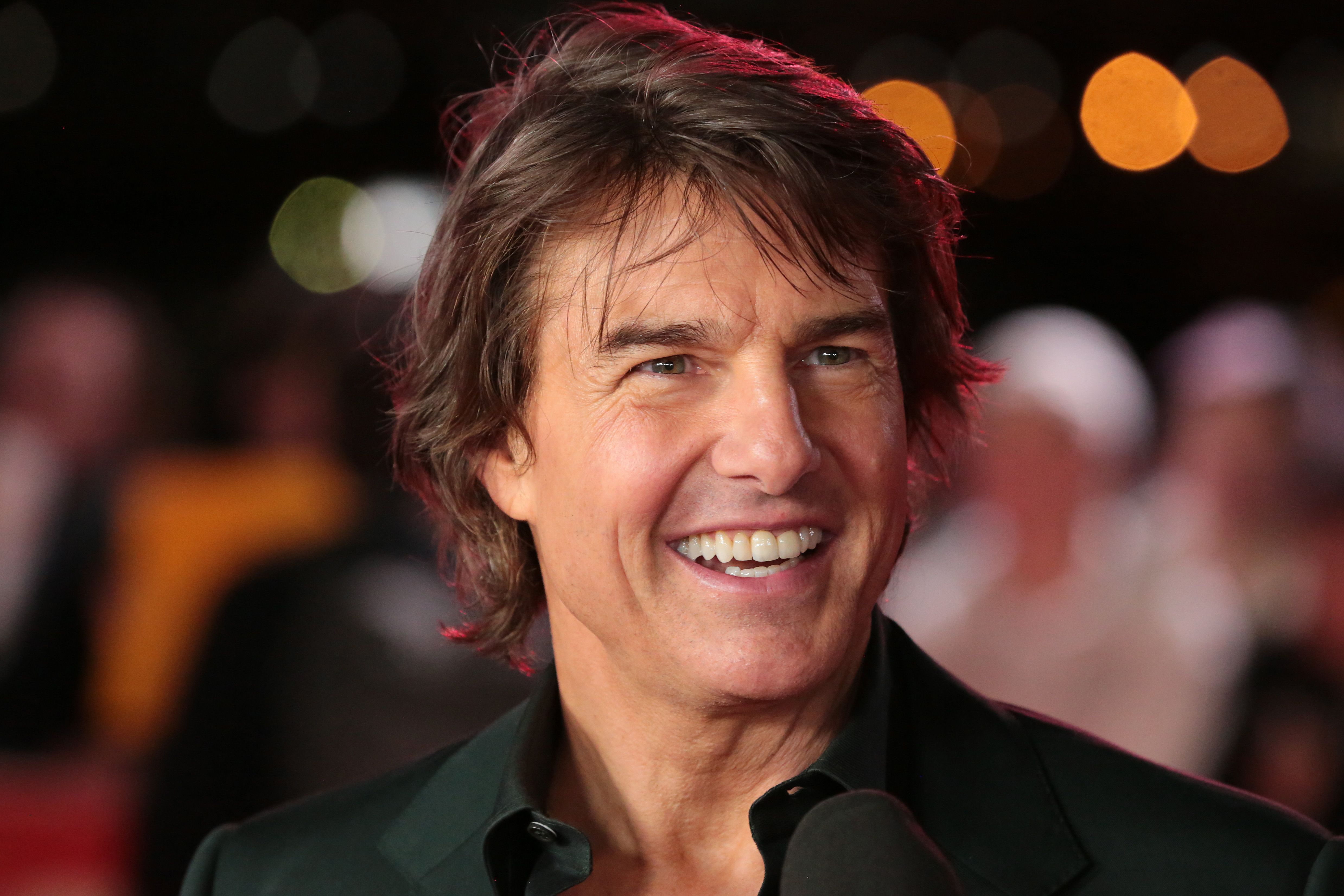 Tom Cruise: Biography, Actor, Oscar Nominee