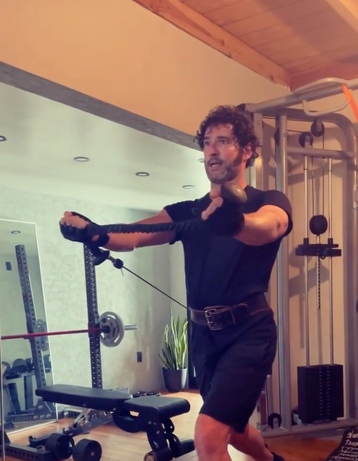 Tom Ellis is a man on a mission. He's - Superhero Jacked