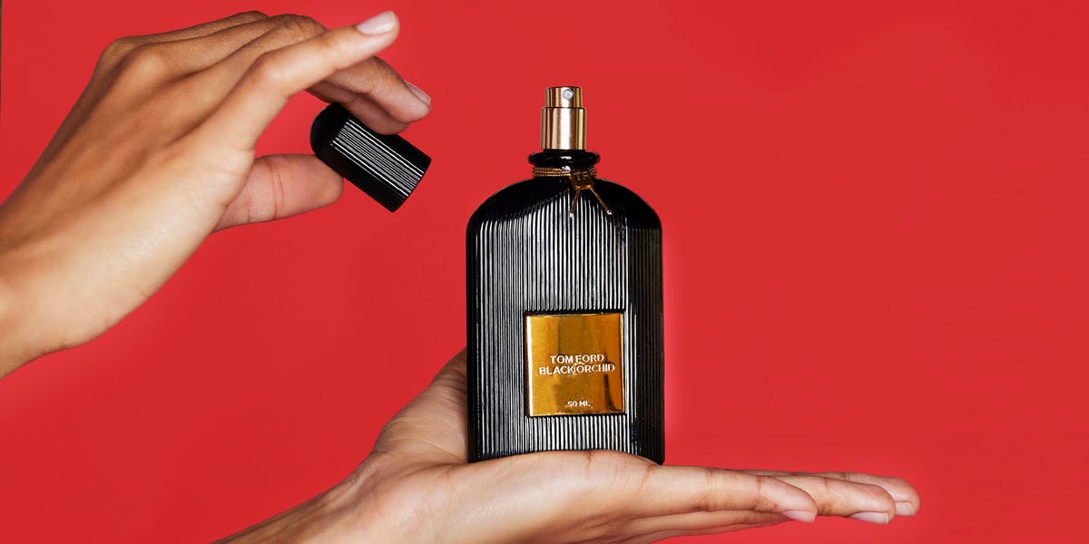 Том форд орхидея описание. Tom Ford Black Orchid. Том Форд Блэк орхид экстракт. Tom Ford Black Mini. Tom Ford Black черное прхидея.