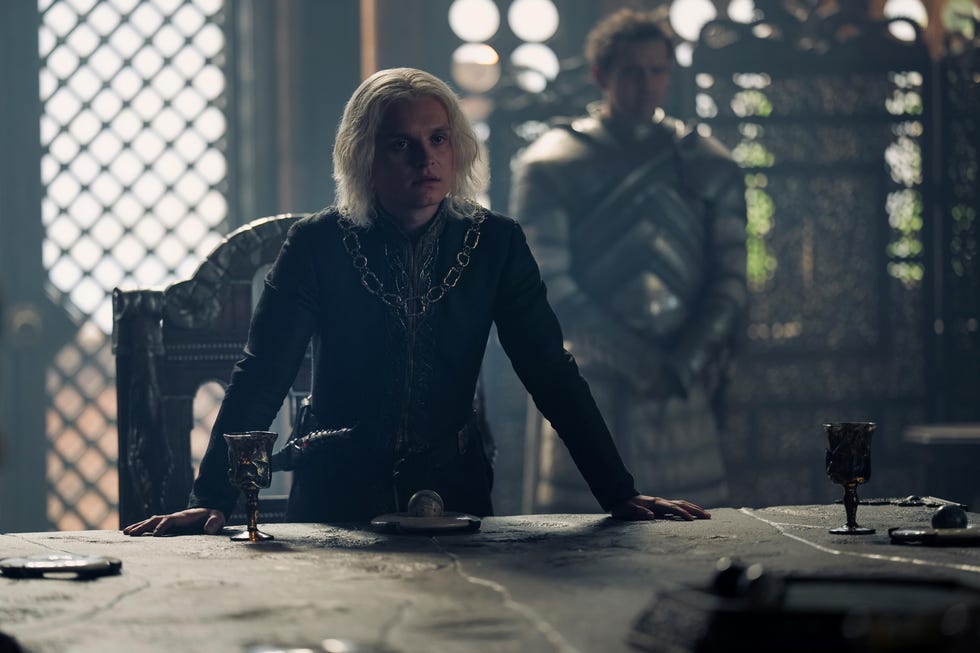 tom glynn carney as aegon in house of the dragon season 2