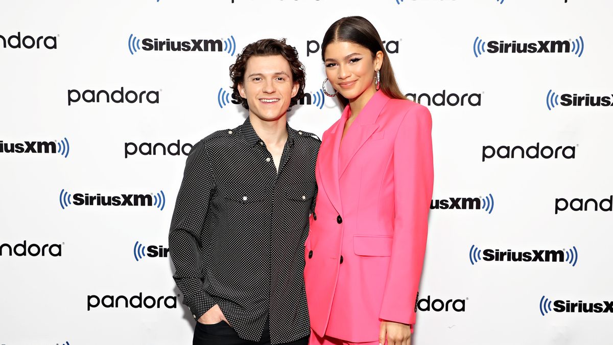 preview for Tom Holland & Zendaya's MUST-SEE Moments During 'Spider-Man' Press Tour!