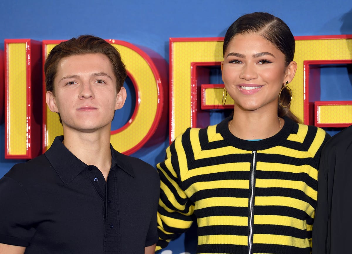 preview for Zendaya & Tom Holland Say They Were ‘ROBBED OF PRIVACY’ After Being Photographed Kissing!