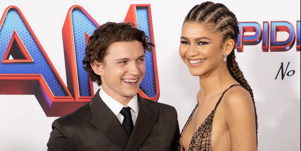 Zendaya Is Now Wearing a Ring With Tom Holland’s Initials