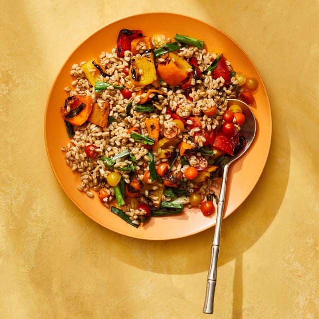 Tomato and Charred Pepper Farro Salad tomato and charred pepper farro salad