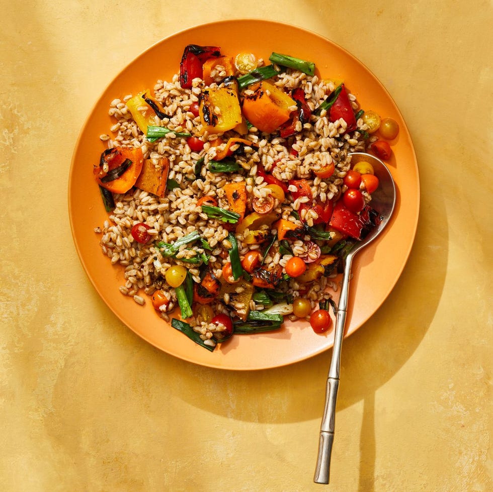 tomato and charred pepper farro salad on a plate